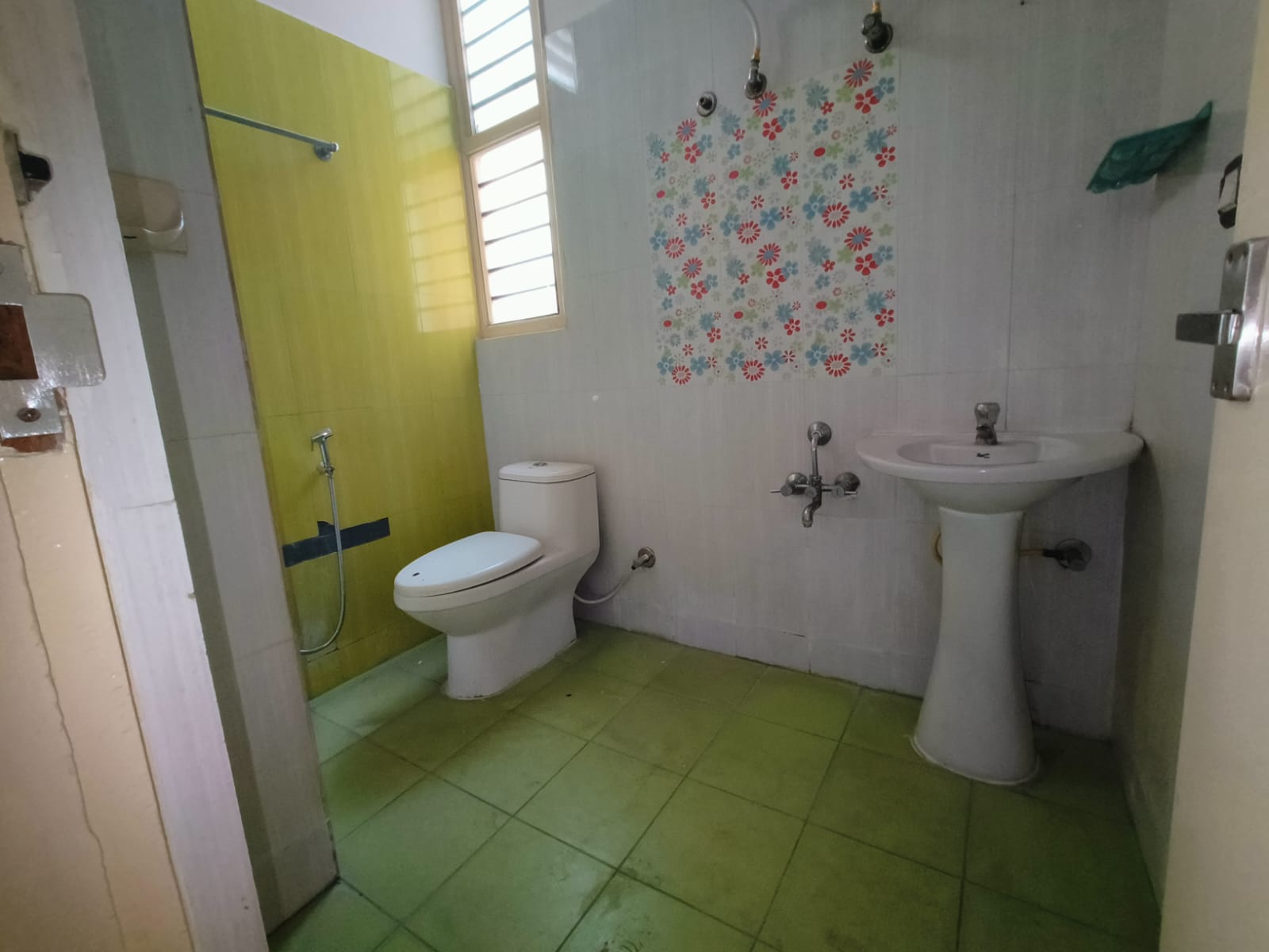 WhatsApp Image 2025-08-03 at 00.01.54